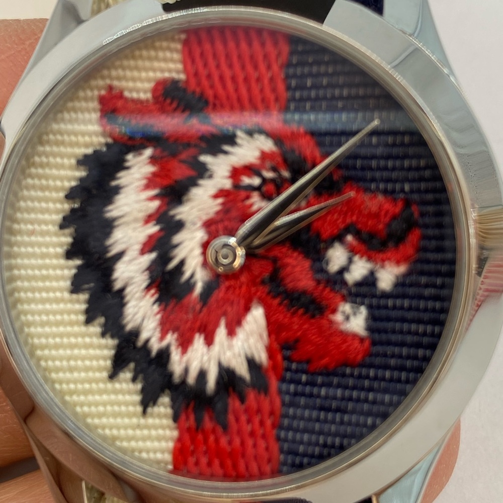Authentic Gucci Watch - Picture 4 of 7
